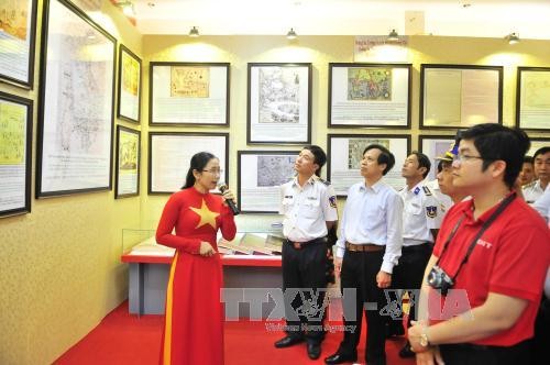 Exhibition hightlights Vietnam's sea and island sovereignty - ảnh 1